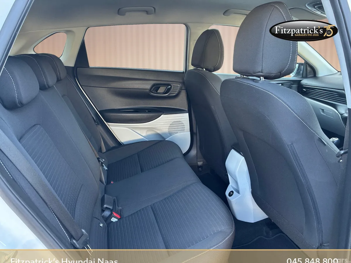 Hyundai i20 Hatchback, Petrol, 2021, White