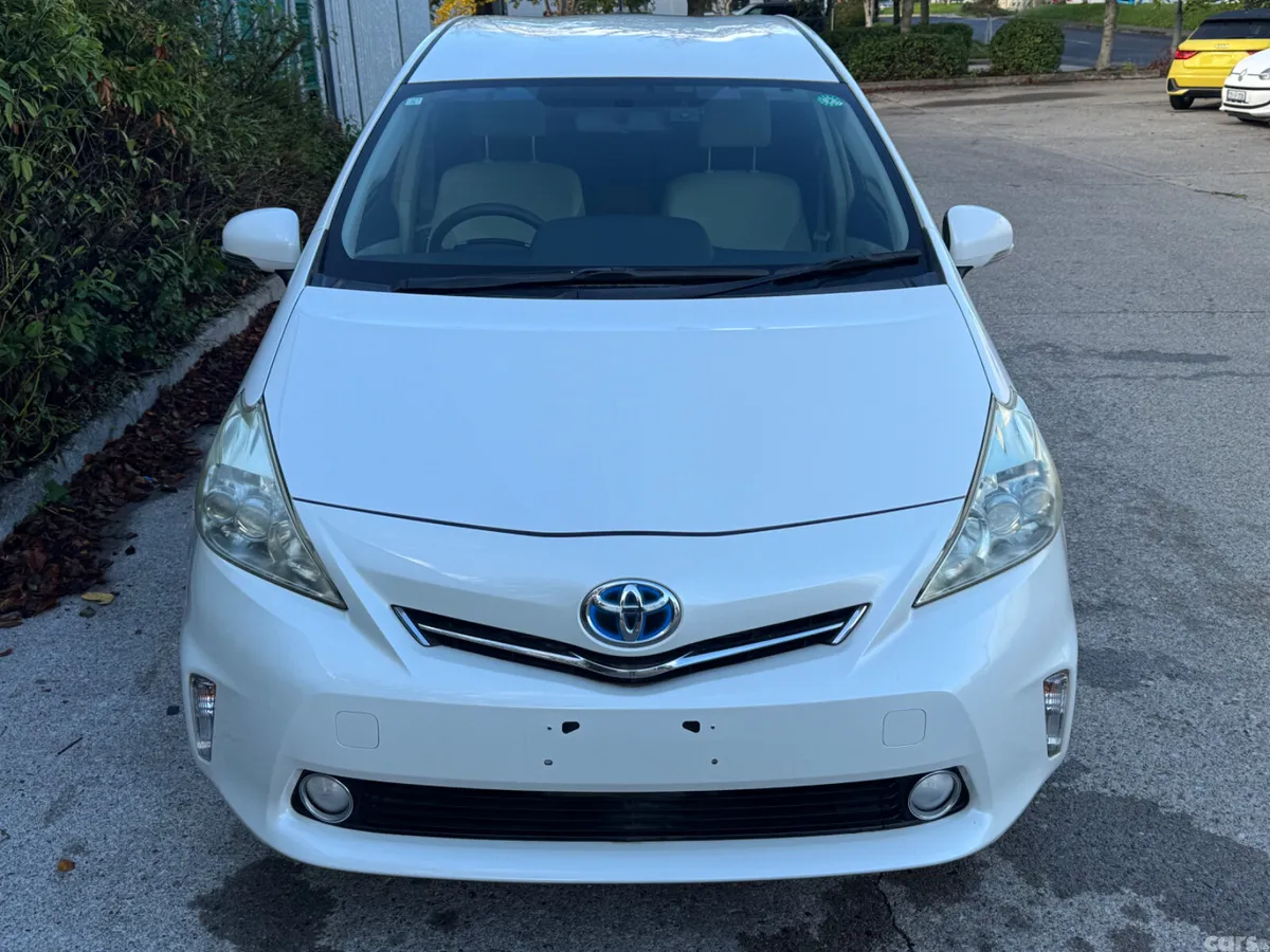Toyota Prius MPV, Petrol Hybrid, 2013, White