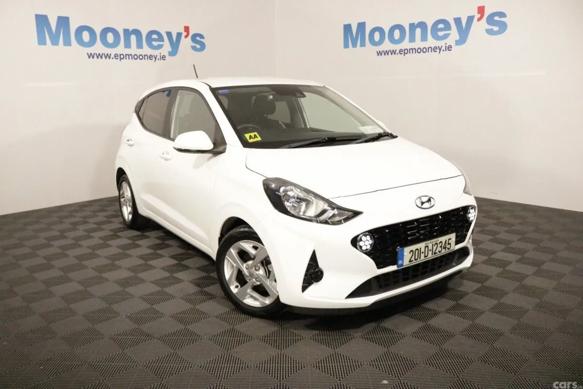 Hyundai i10 Hatchback, Petrol, 2020, White