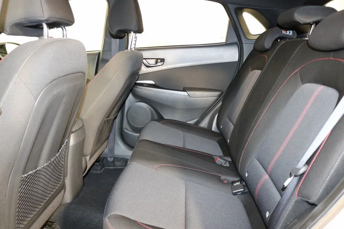 Hyundai KONA SUV, Petrol, 2023, White