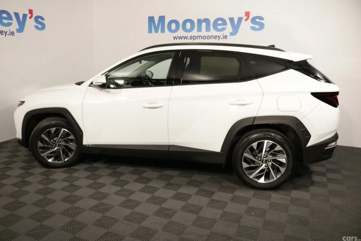 Hyundai Tucson SUV, Diesel, 2023, White