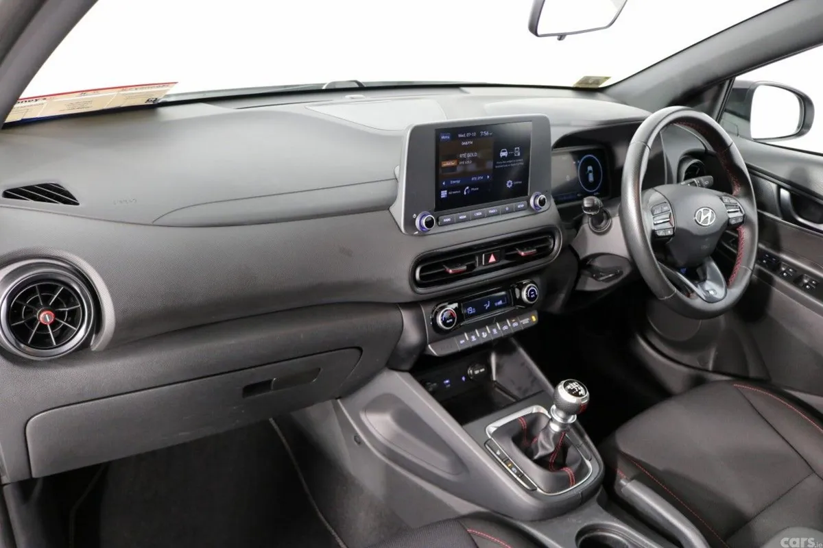 Hyundai KONA SUV, Petrol, 2023, White