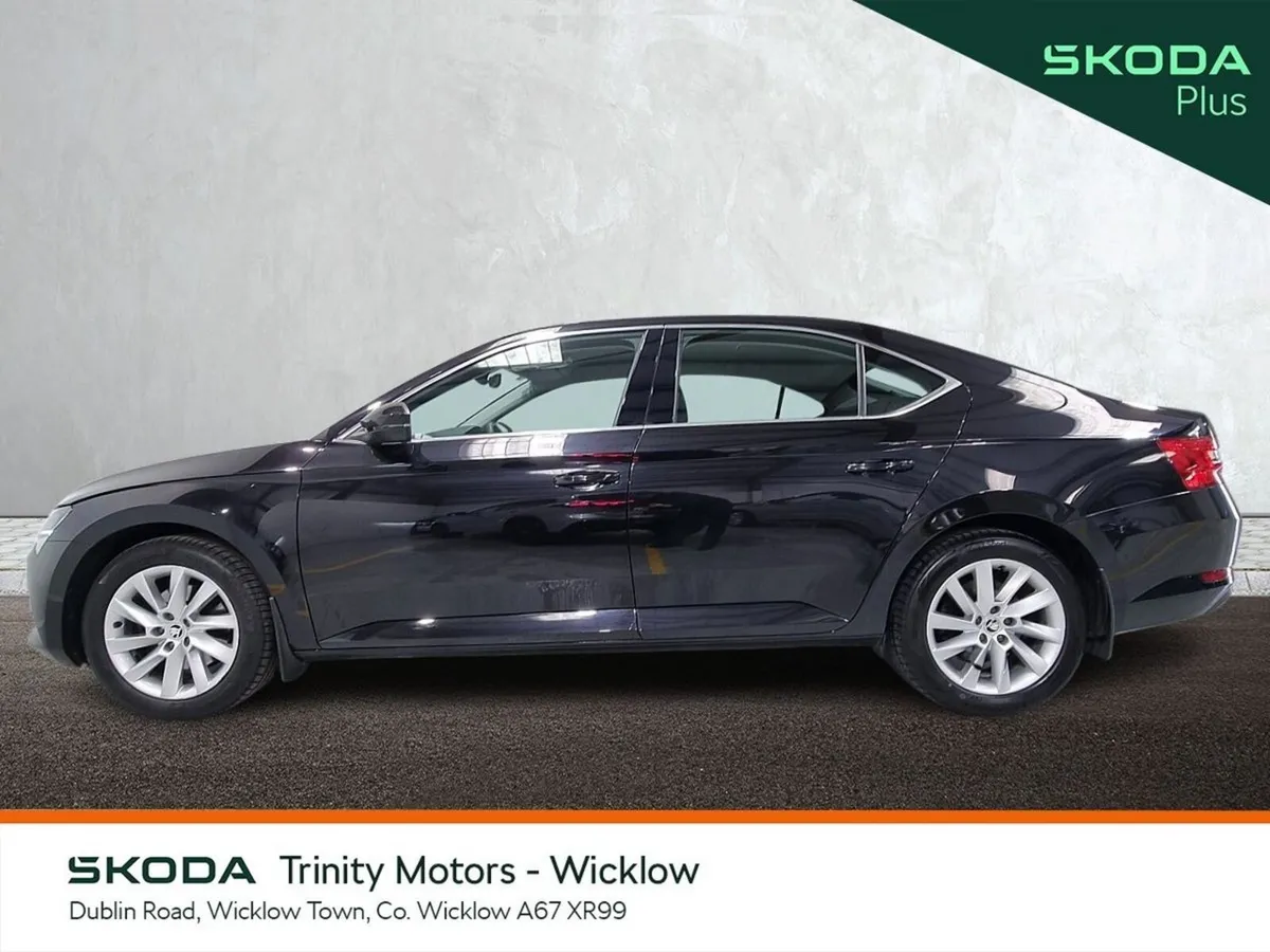 Skoda Superb Saloon, Petrol, 2024, Black
