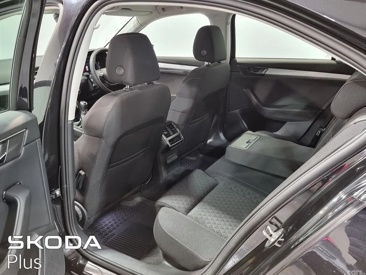 Skoda Superb Saloon, Petrol, 2024, Black