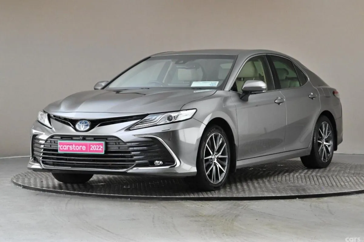 Toyota Camry Saloon, Petrol Hybrid, 2022, Grey