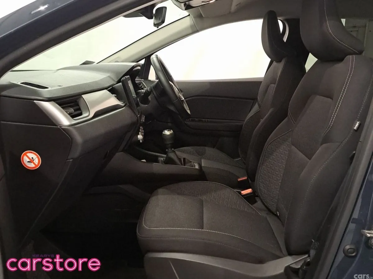 Renault Captur Hatchback, Petrol, 2024, Blue