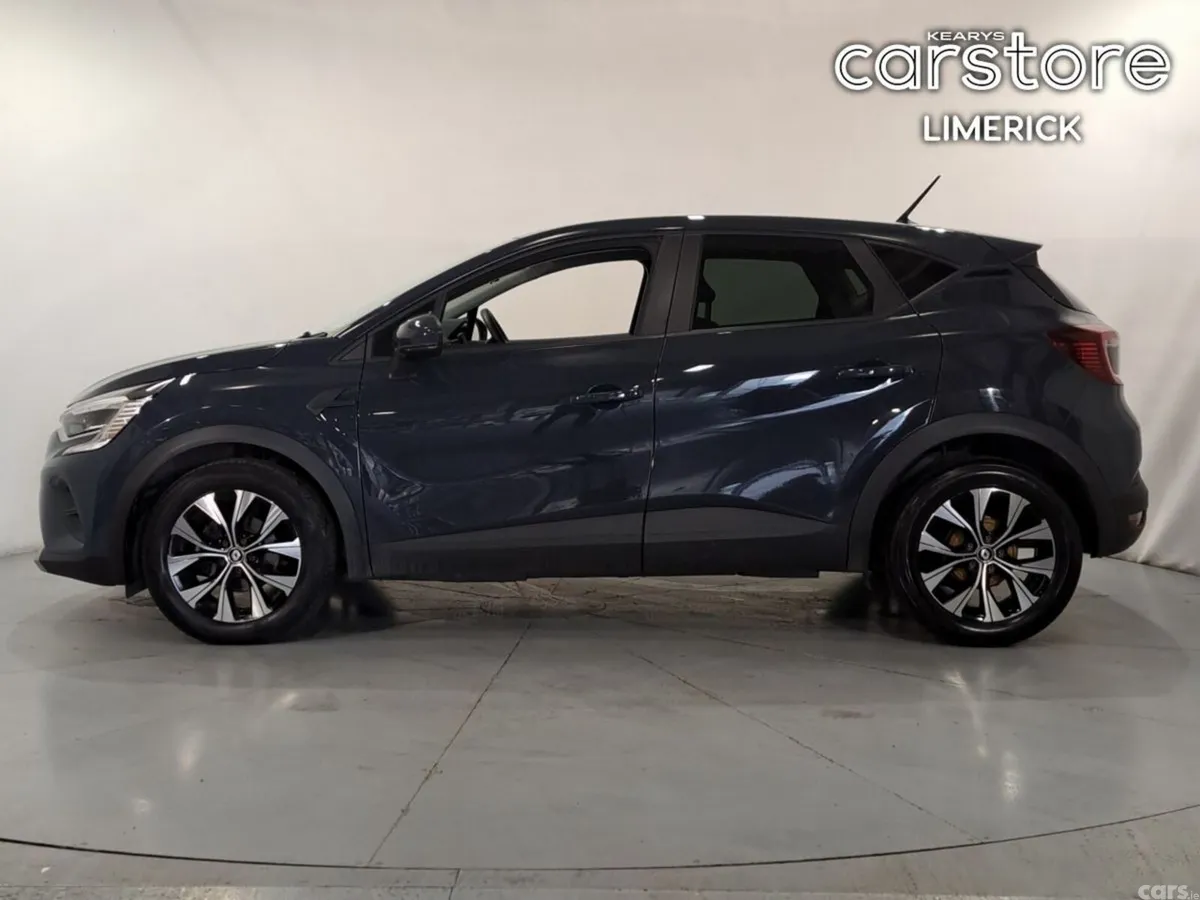 Renault Captur Hatchback, Petrol, 2024, Blue