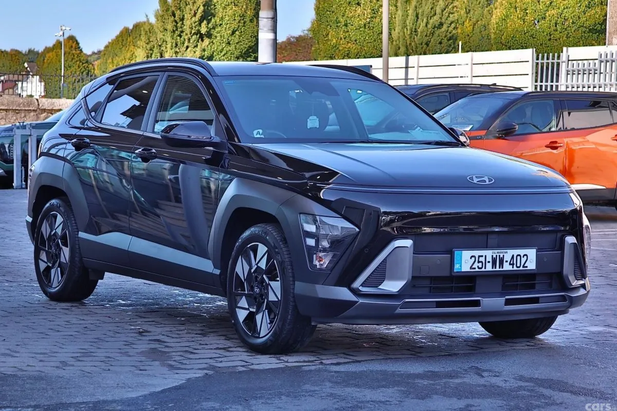 Hyundai KONA MPV, Petrol Hybrid, 2025, Black