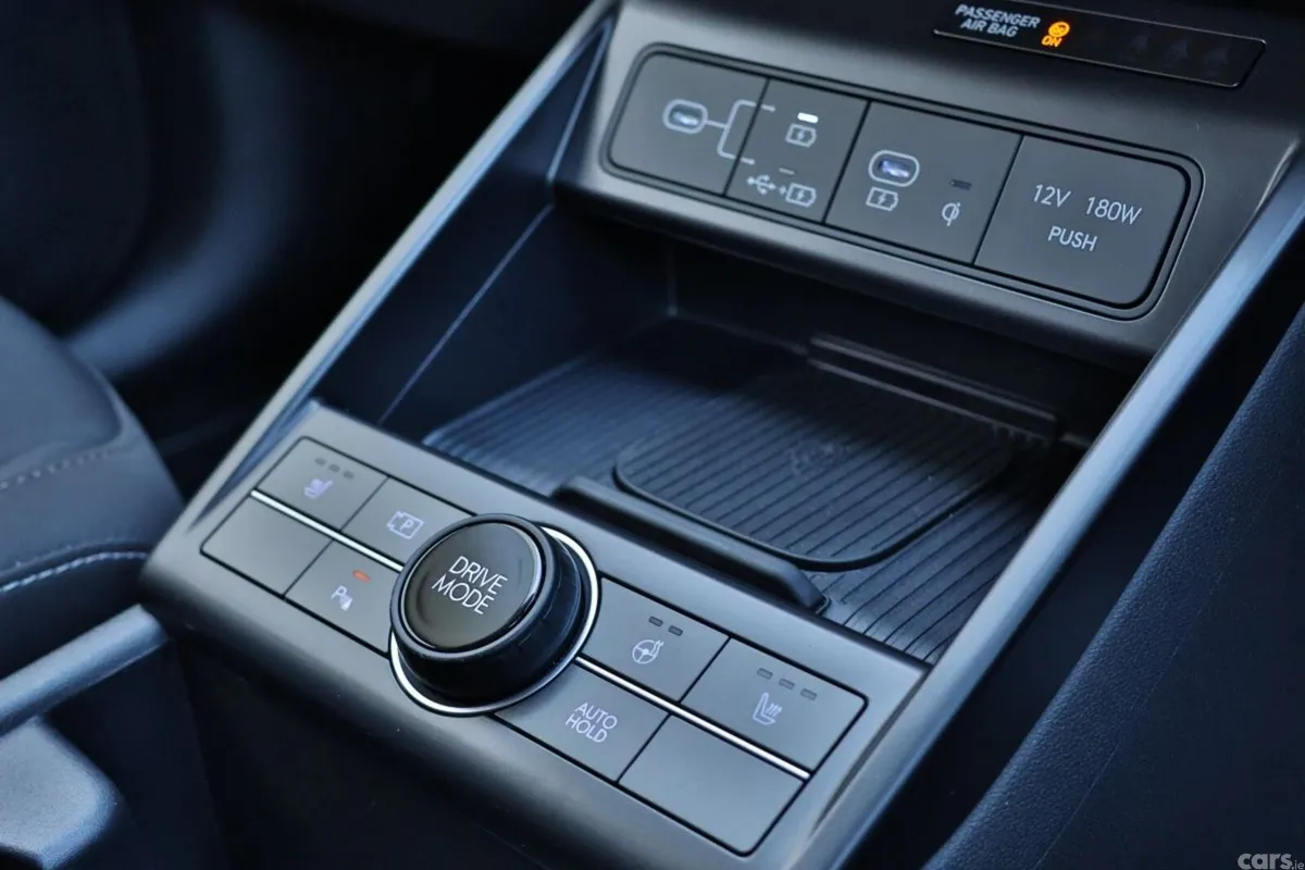 Hyundai KONA MPV, Petrol Hybrid, 2025, Black