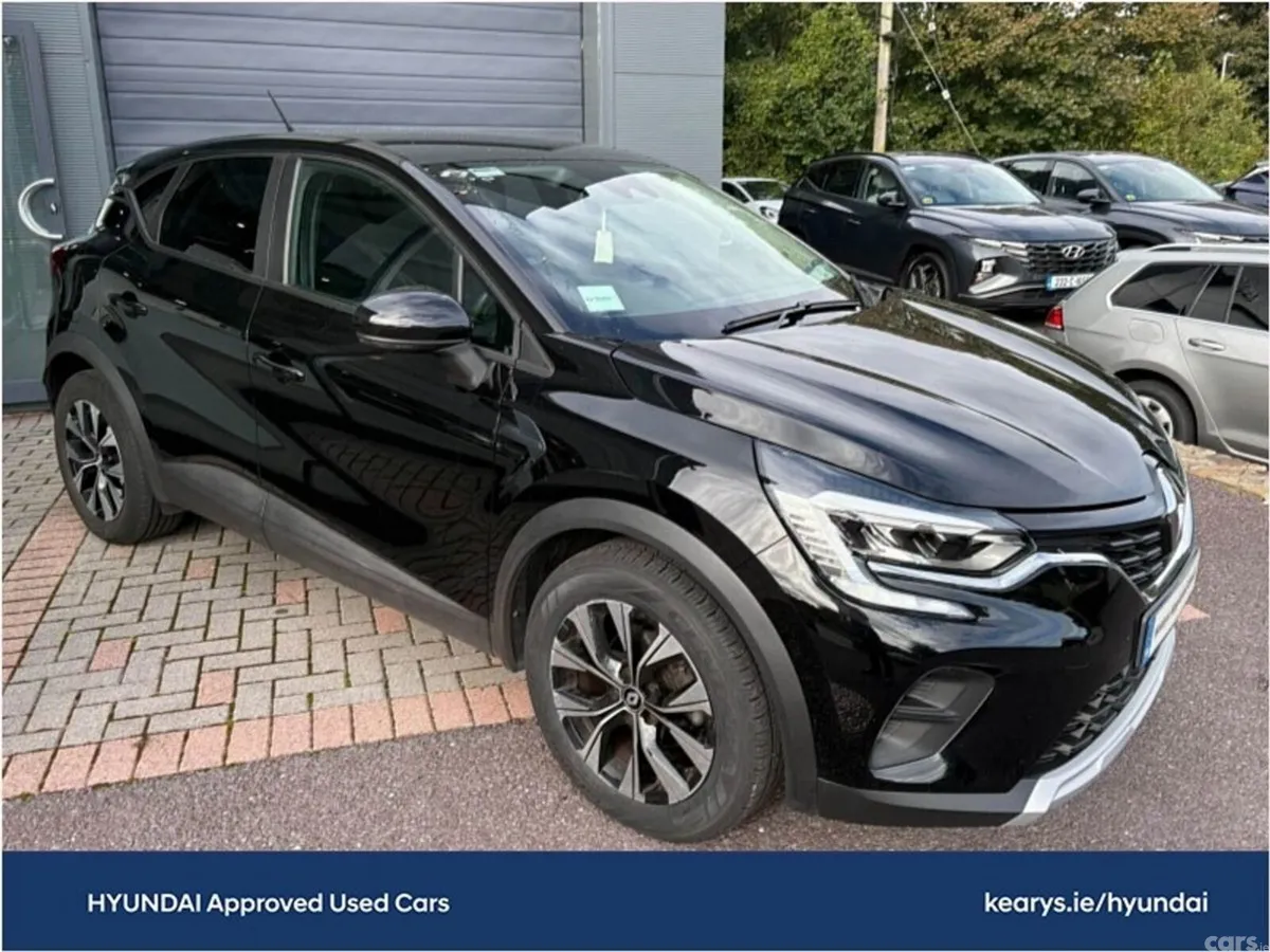 Renault Captur SUV, Petrol, 2023, Black