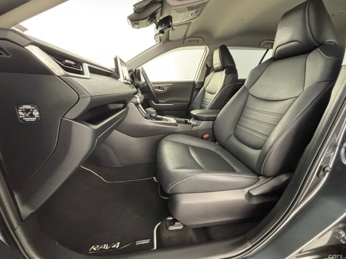 Toyota RAV4 SUV, Petrol Hybrid, 2022, Grey