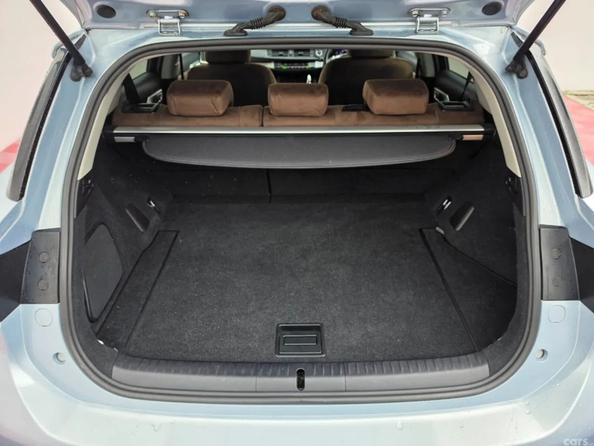 Lexus CT Hatchback, Petrol Hybrid, 2012, Blue