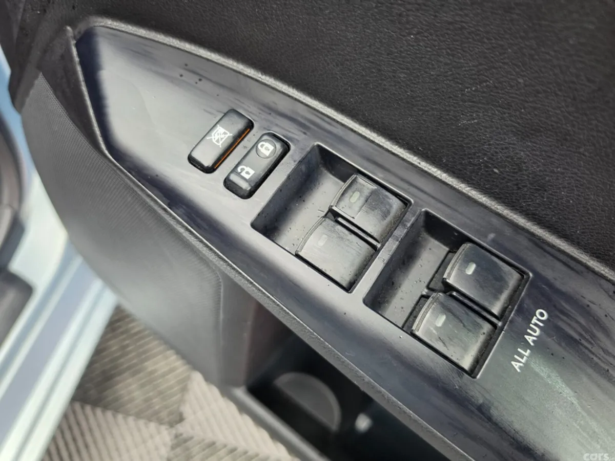 Lexus CT Hatchback, Petrol Hybrid, 2012, Blue