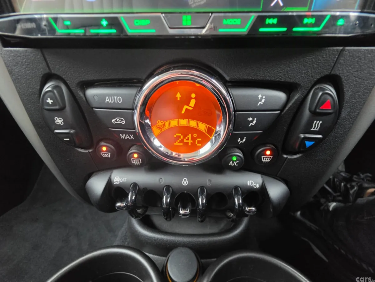 Mini Cooper Hatchback, Diesel, 2015, Grey