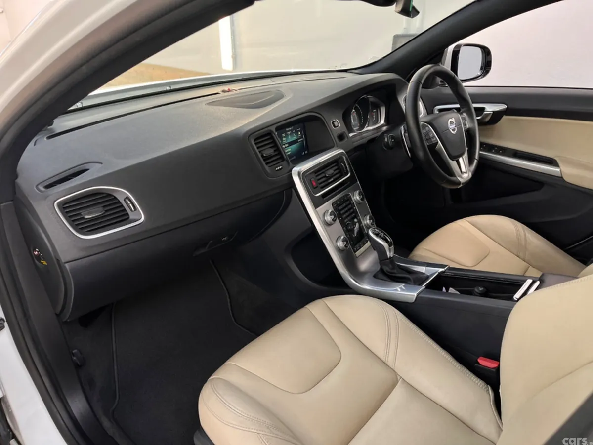 Volvo S60 Saloon, Diesel, 2016, White