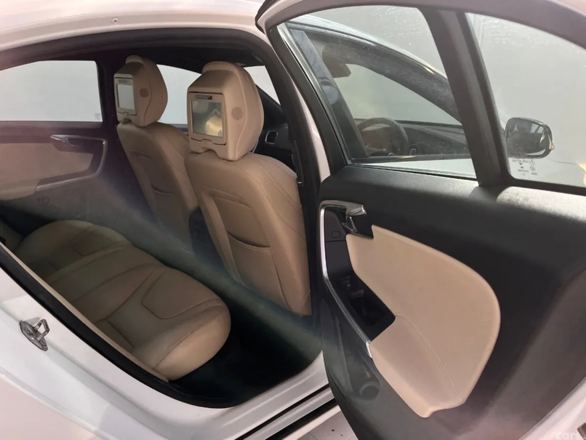 Volvo S60 Saloon, Diesel, 2016, White