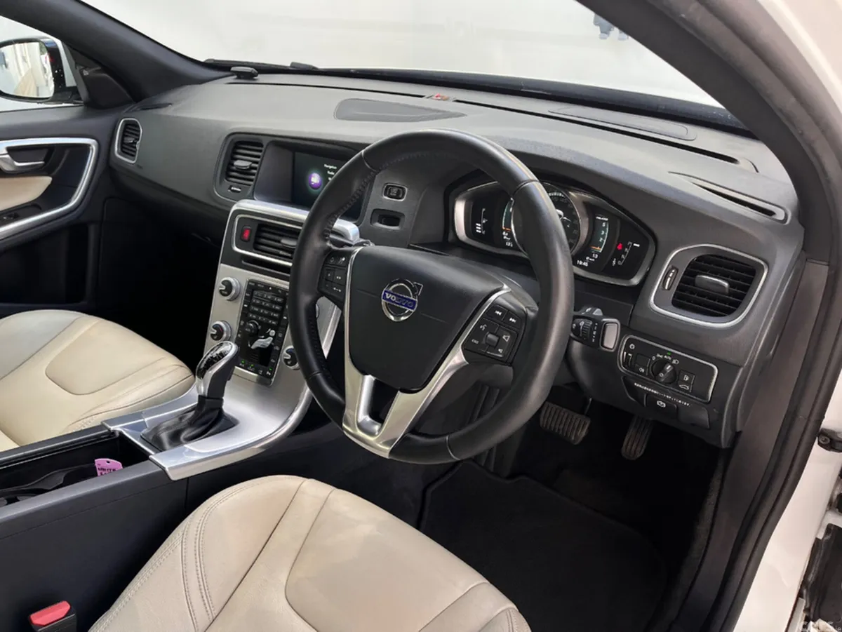 Volvo S60 Saloon, Diesel, 2016, White