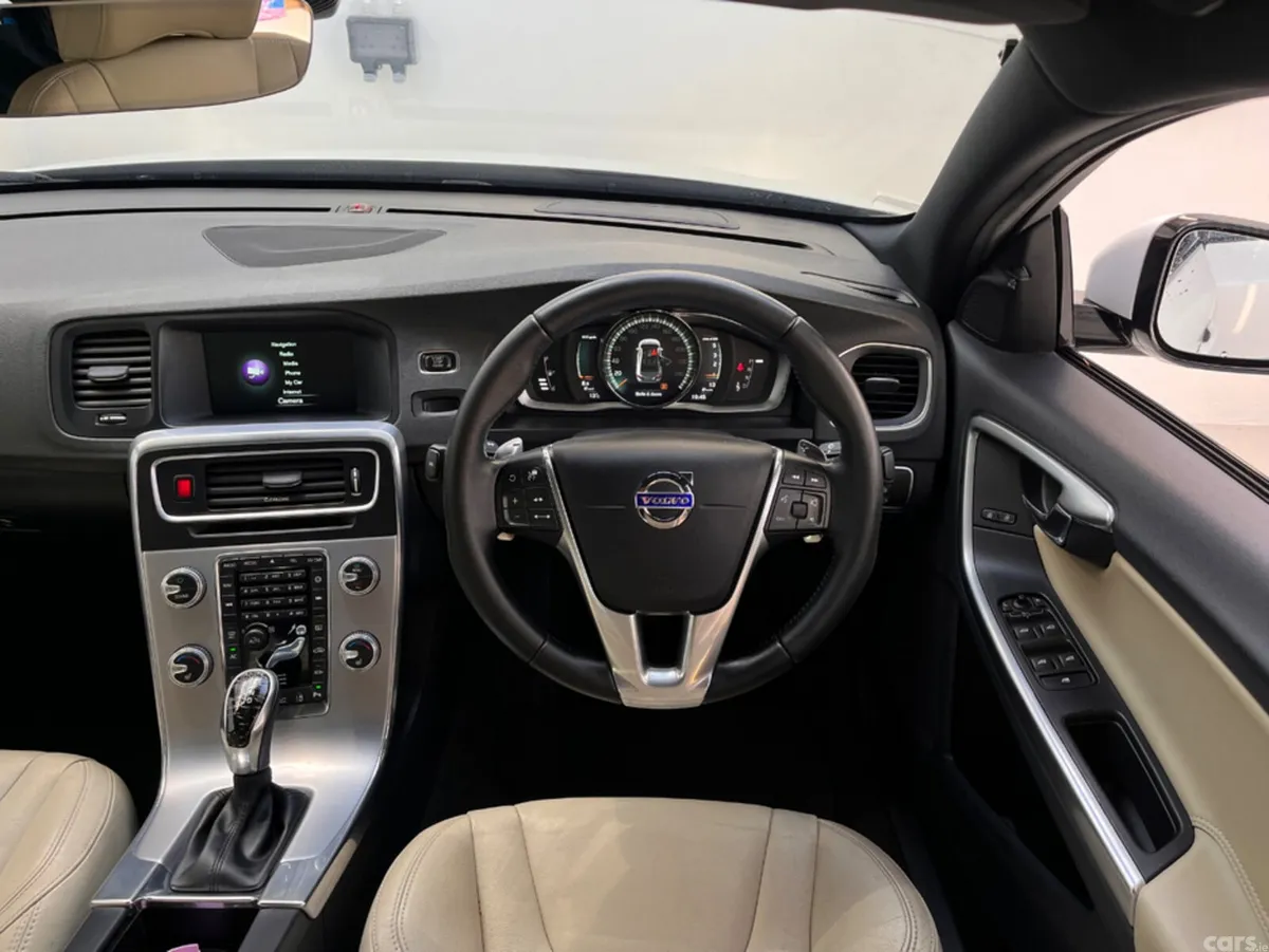 Volvo S60 Saloon, Diesel, 2016, White