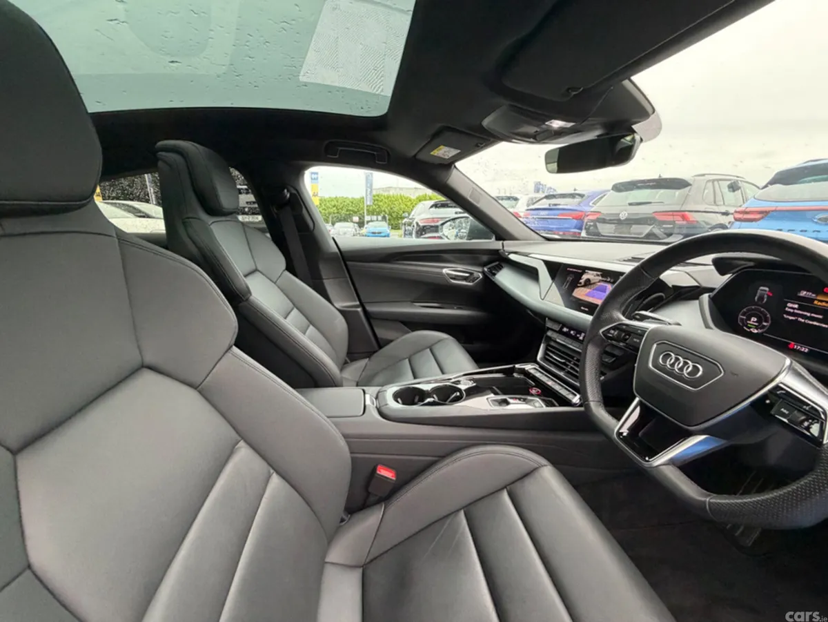 Audi e-tron GT quattro Saloon, Electric, 2022, Grey