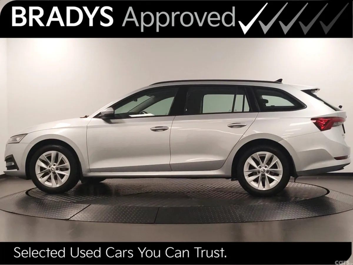Skoda Octavia Estate, Diesel, 2024, Grey
