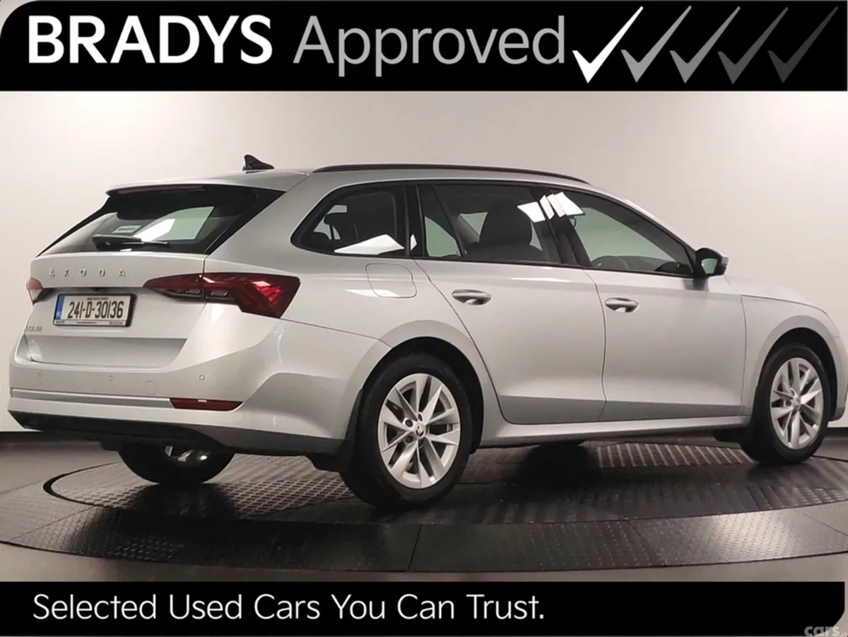 Skoda Octavia Estate, Diesel, 2024, Grey