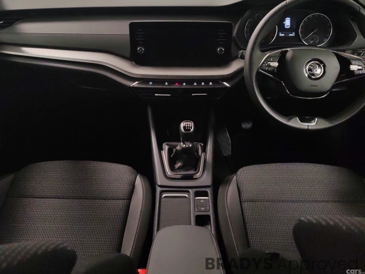 Skoda Octavia Estate, Diesel, 2024, Grey