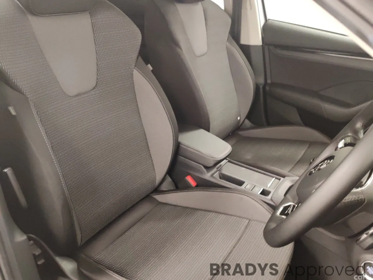 Skoda Octavia Estate, Diesel, 2024, Grey