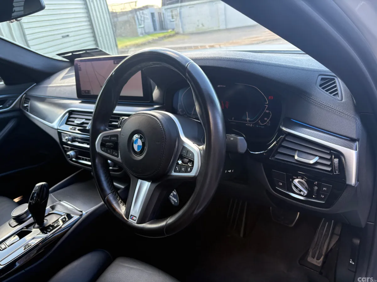 BMW 5-Series Saloon, Petrol Plug-in Hybrid, 2021, White