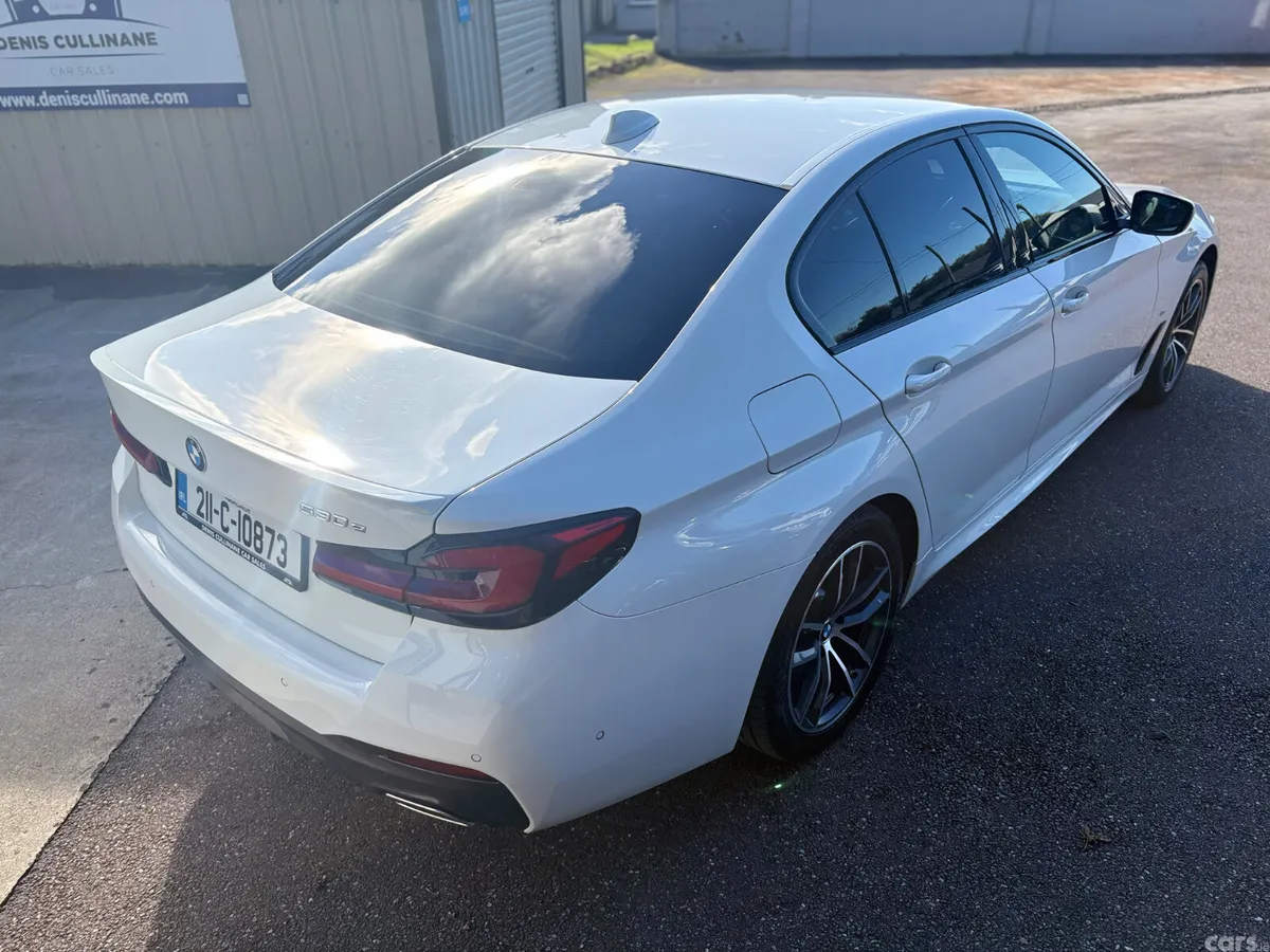 BMW 5-Series Saloon, Petrol Plug-in Hybrid, 2021, White