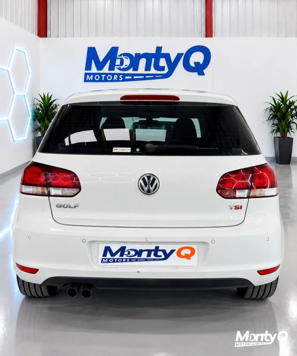 Volkswagen Golf Hatchback, Petrol, 2011, White