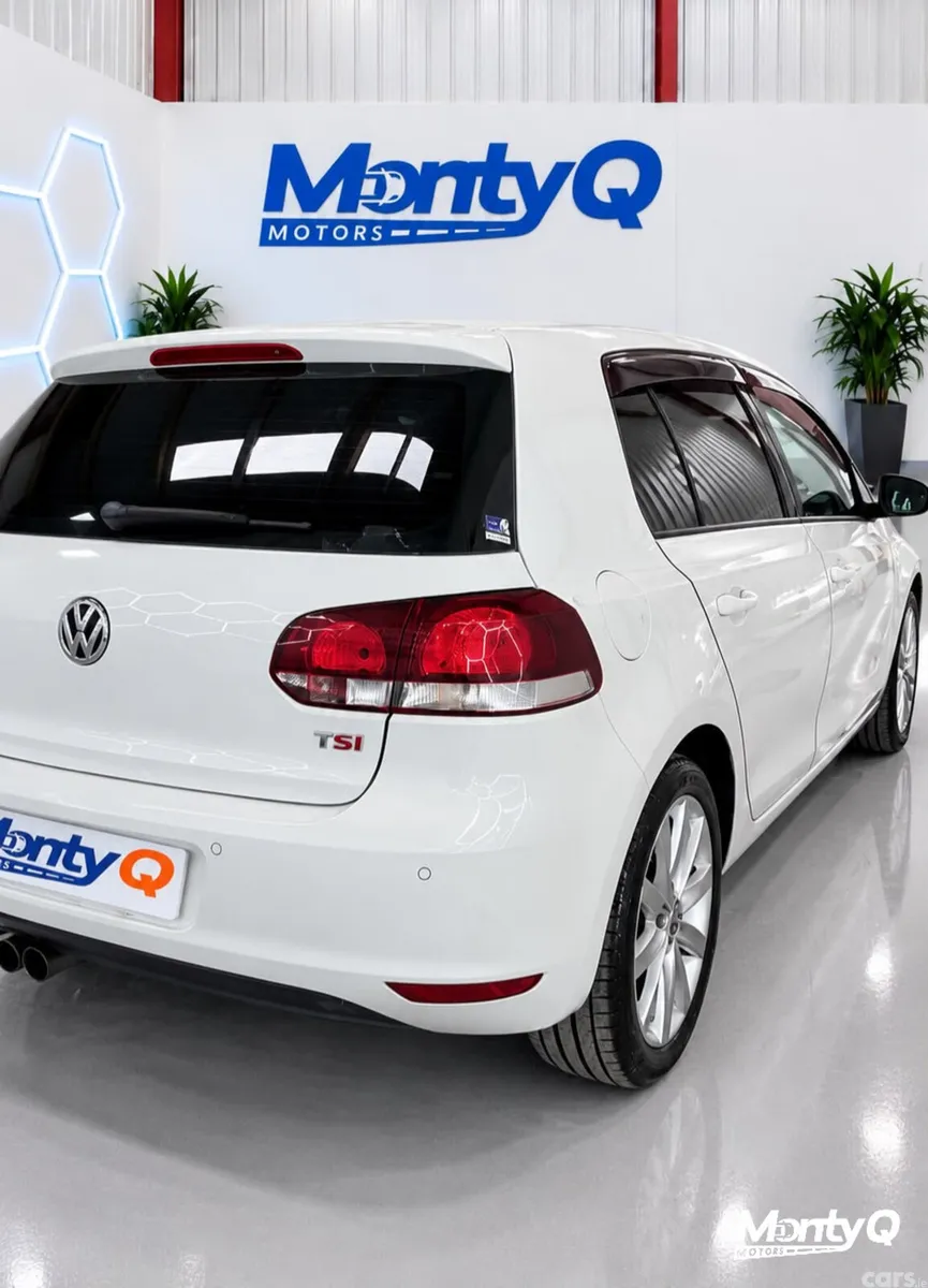 Volkswagen Golf Hatchback, Petrol, 2011, White