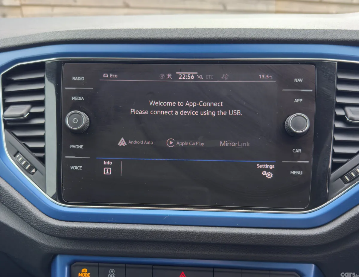 Volkswagen T-Roc SUV, Diesel, 2022, Blue