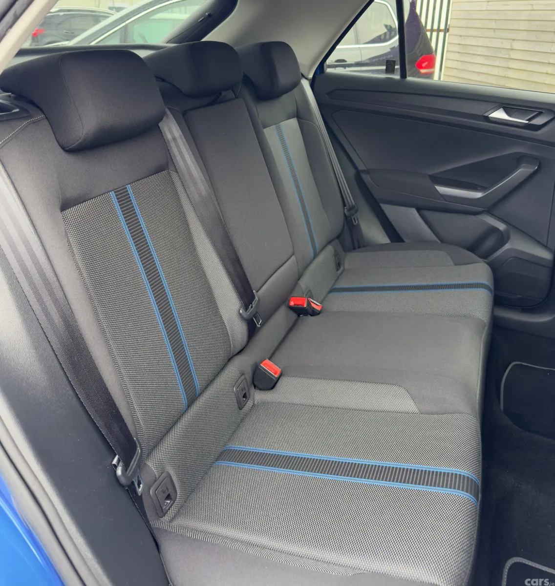 Volkswagen T-Roc SUV, Diesel, 2022, Blue