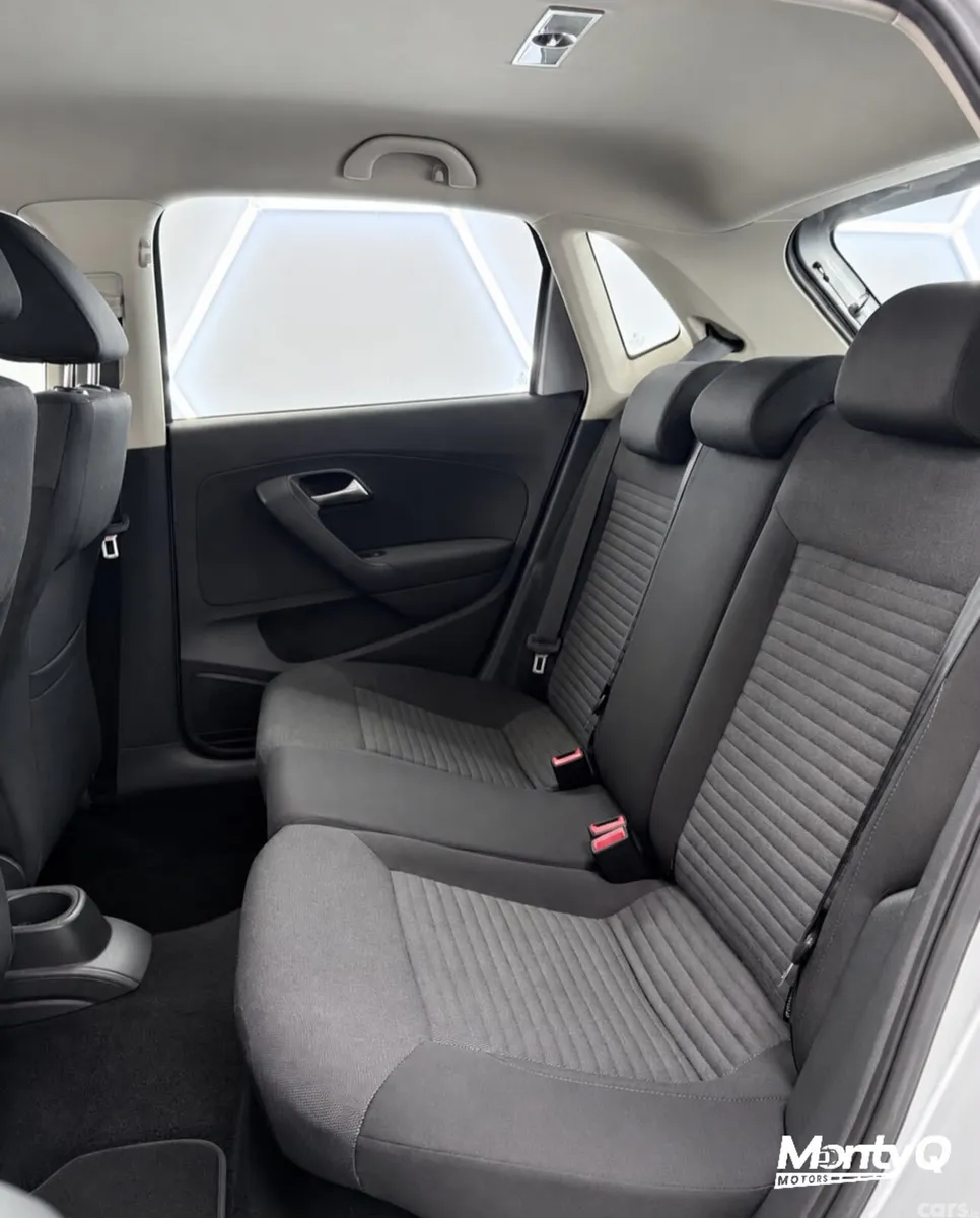 Volkswagen Polo Hatchback, Petrol, 2011, Silver