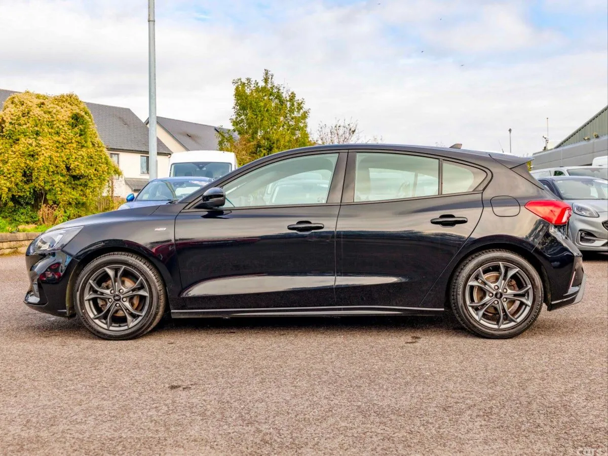 Ford Focus Hatchback, Diesel, 2019, Black