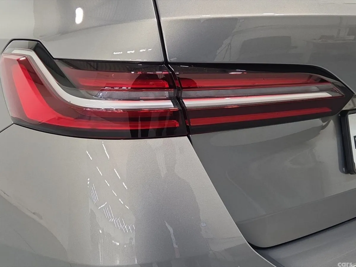 BMW 5-Series Estate, Petrol Hybrid, 2026, Grey