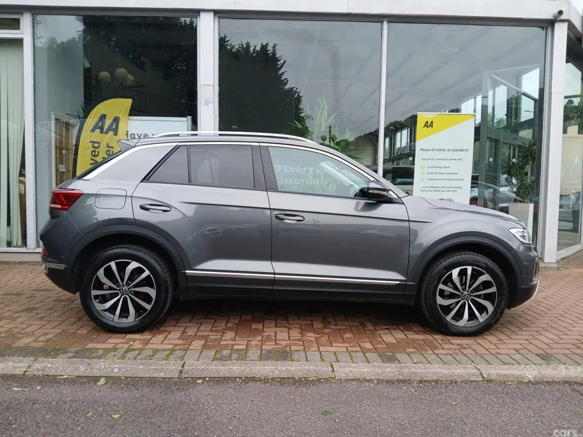 Volkswagen T-Roc SUV, Petrol, 2023, Grey