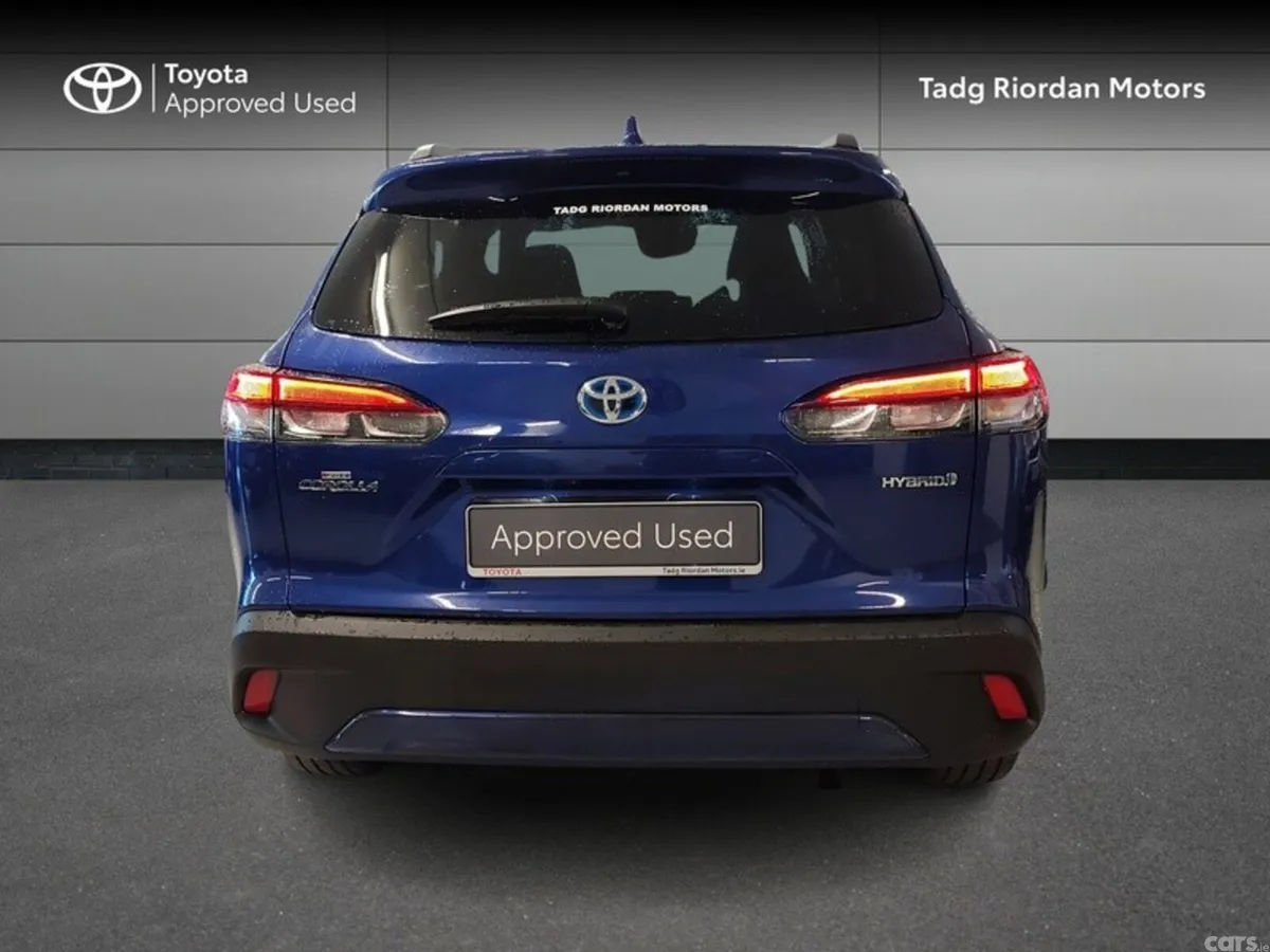 Toyota Corolla Cross SUV, Petrol Hybrid, 2023, Blue