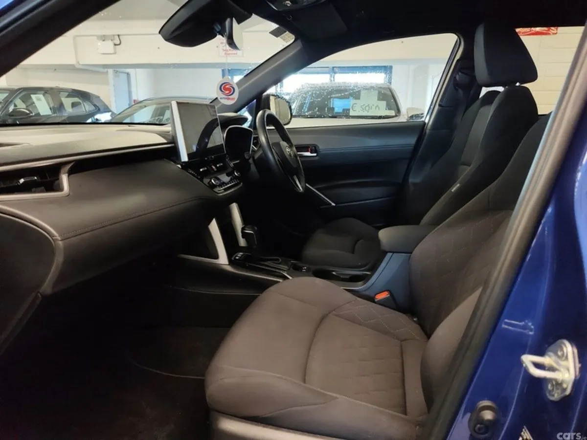 Toyota Corolla Cross SUV, Petrol Hybrid, 2023, Blue
