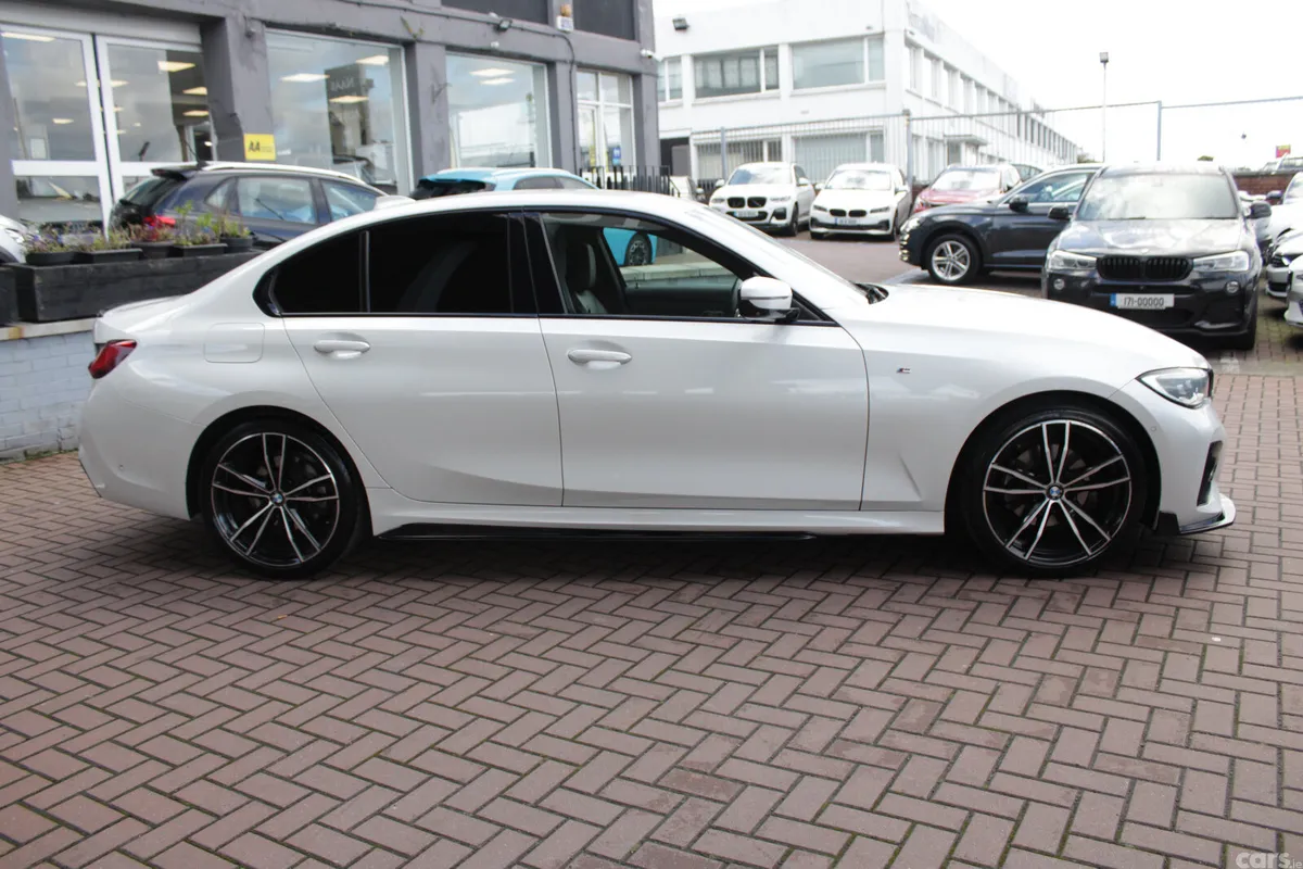 BMW 3-Series Saloon, Diesel, 2021, White
