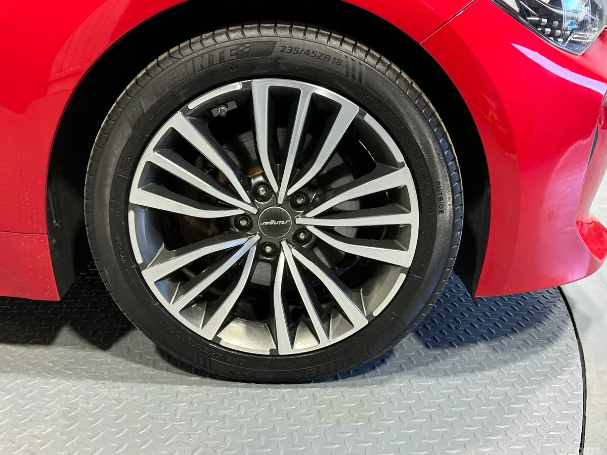 Kia Stinger Hatchback, Diesel, 2019, Red