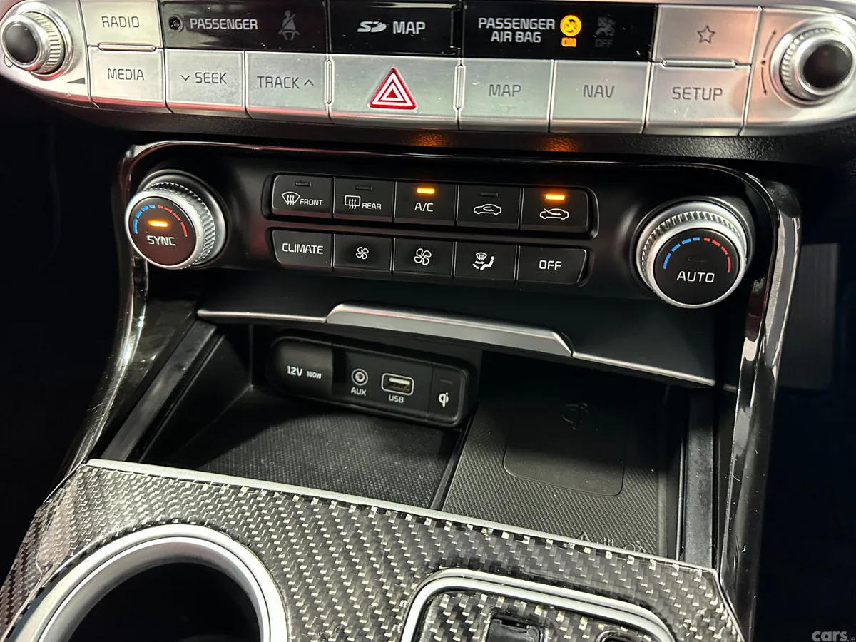Kia Stinger Hatchback, Diesel, 2019, Red