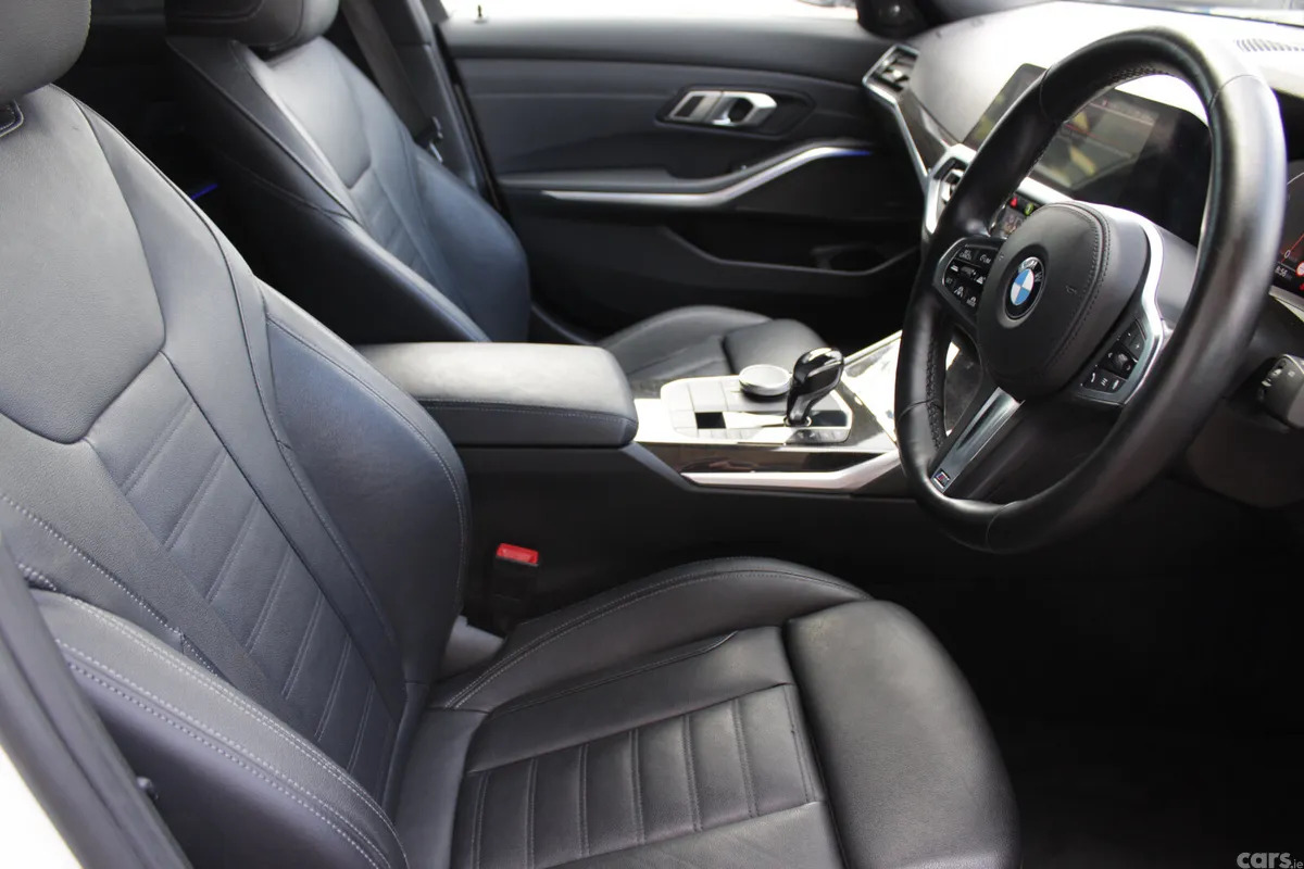 BMW 3-Series Saloon, Diesel, 2021, White