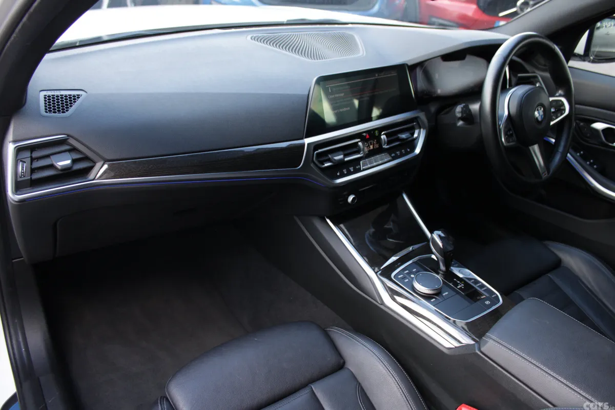 BMW 3-Series Saloon, Diesel, 2021, White