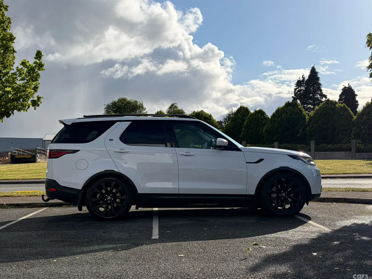 Land Rover Discovery SUV, Diesel, 2022, White