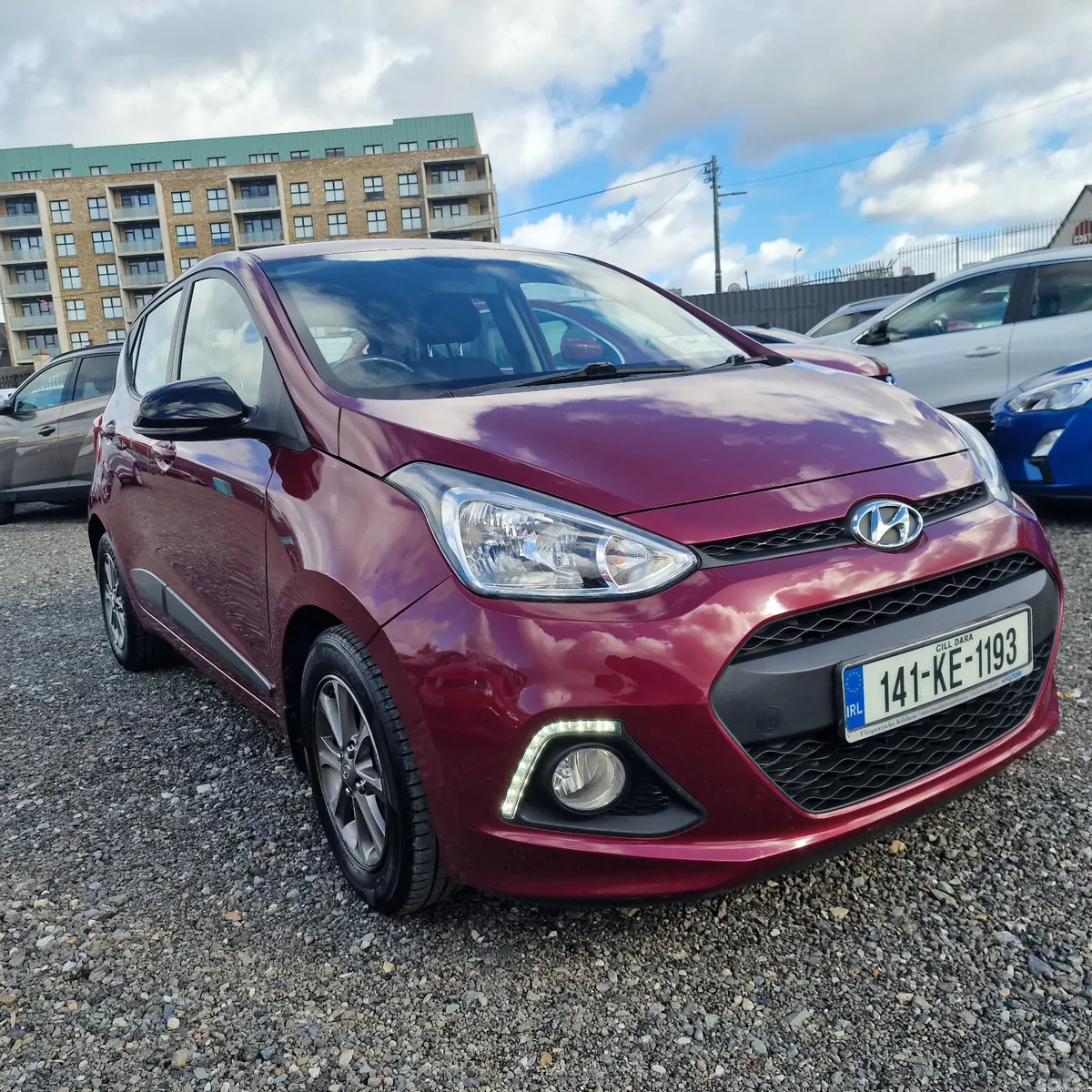 Hyundai i10 Hatchback, Petrol, 2014, Red