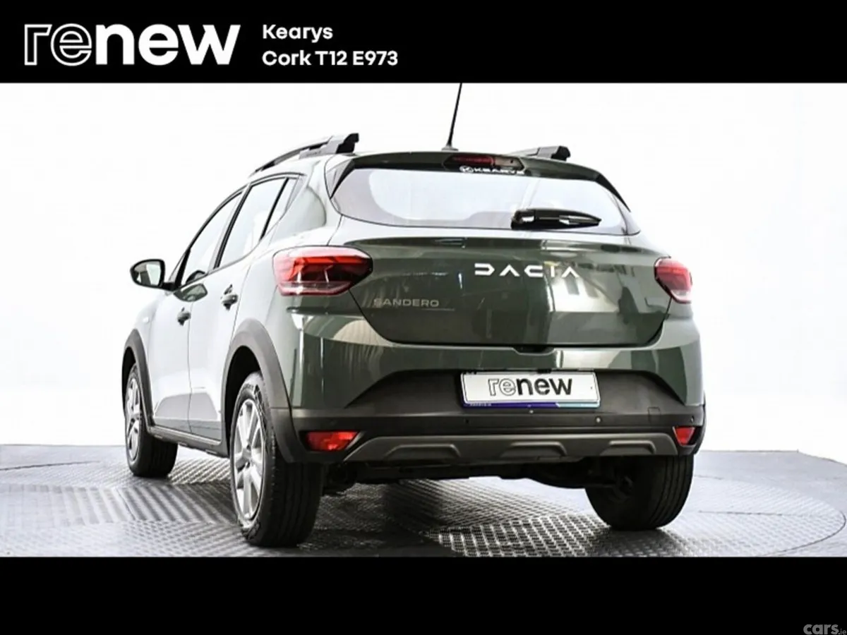 Dacia Sandero Stepway SUV, Petrol, 2024, Green