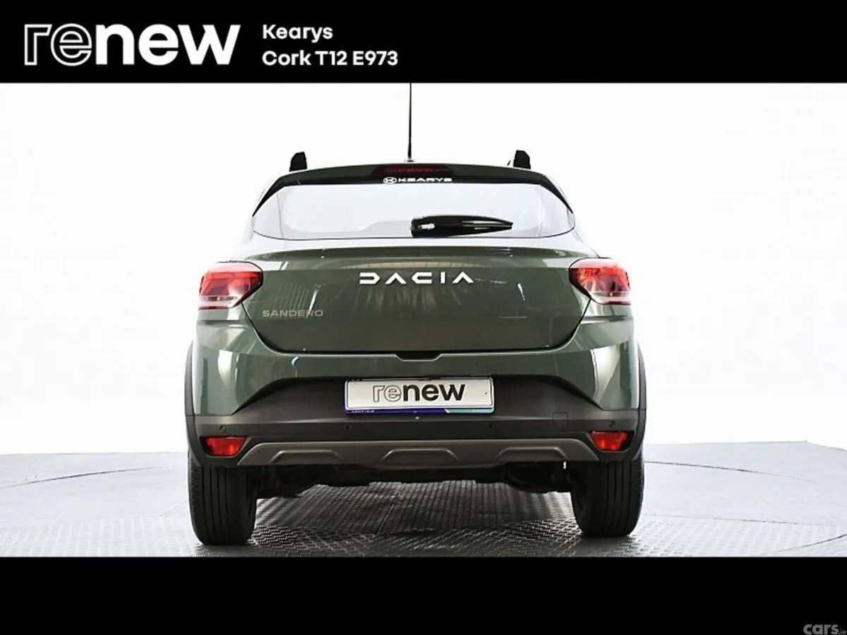 Dacia Sandero Stepway SUV, Petrol, 2024, Green