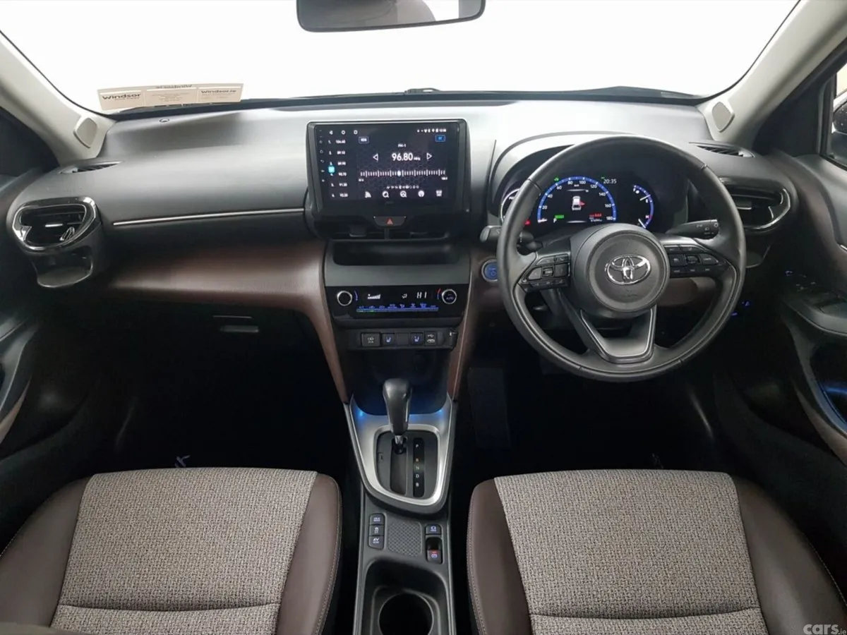 Toyota Yaris Cross Estate, Petrol Hybrid, 2022, Black