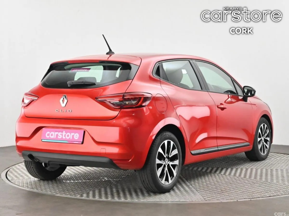 Renault Clio Hatchback, Petrol, 2023, Red
